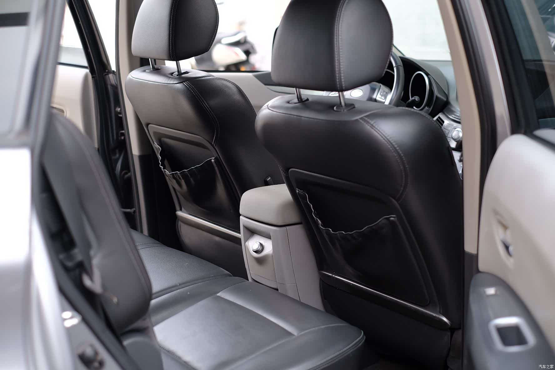 Subaru 3.6R, 2008 37