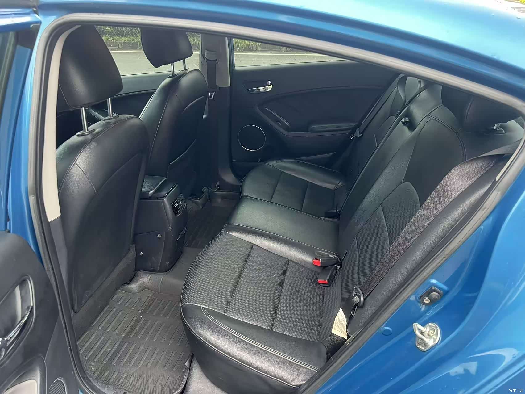 Kia K3, 2013 8