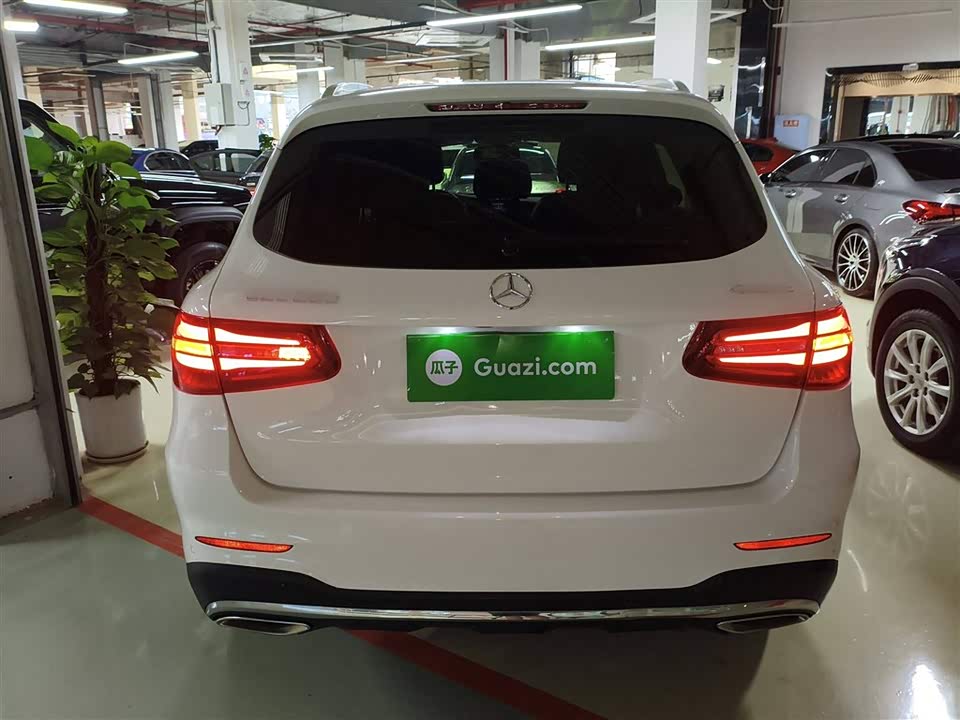 Mercedes-Benz GLC Mercedes-Benz GLC
