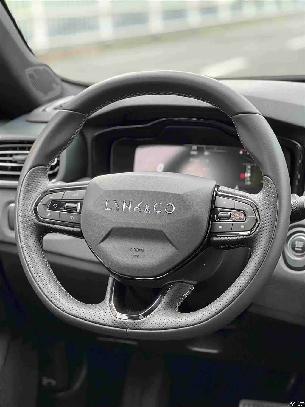 Lynk & Co 02, 2022 13