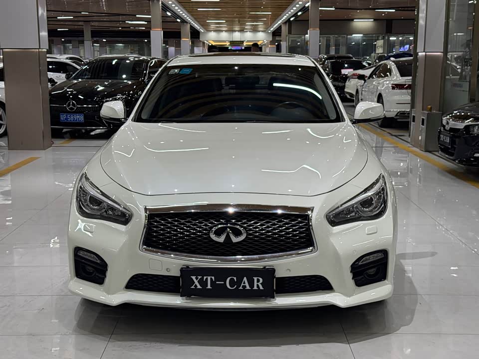 Infiniti Q50L