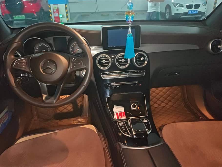 Mercedes-Benz GLC Mercedes-Benz GLC