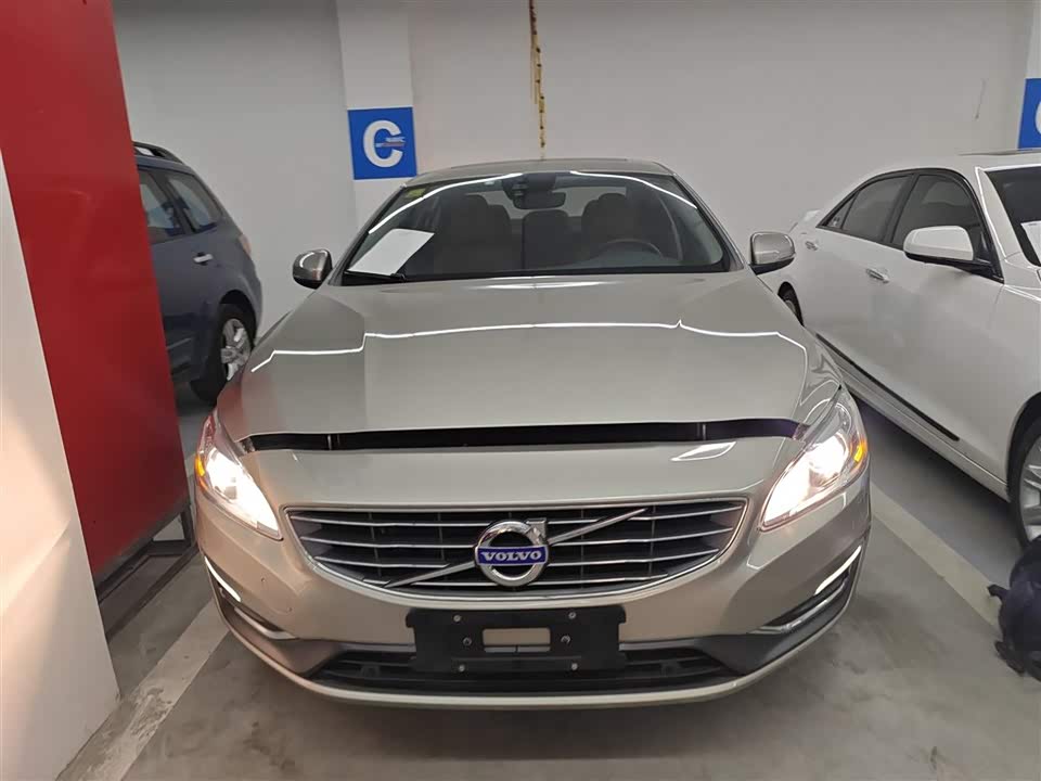 Volvo S60
