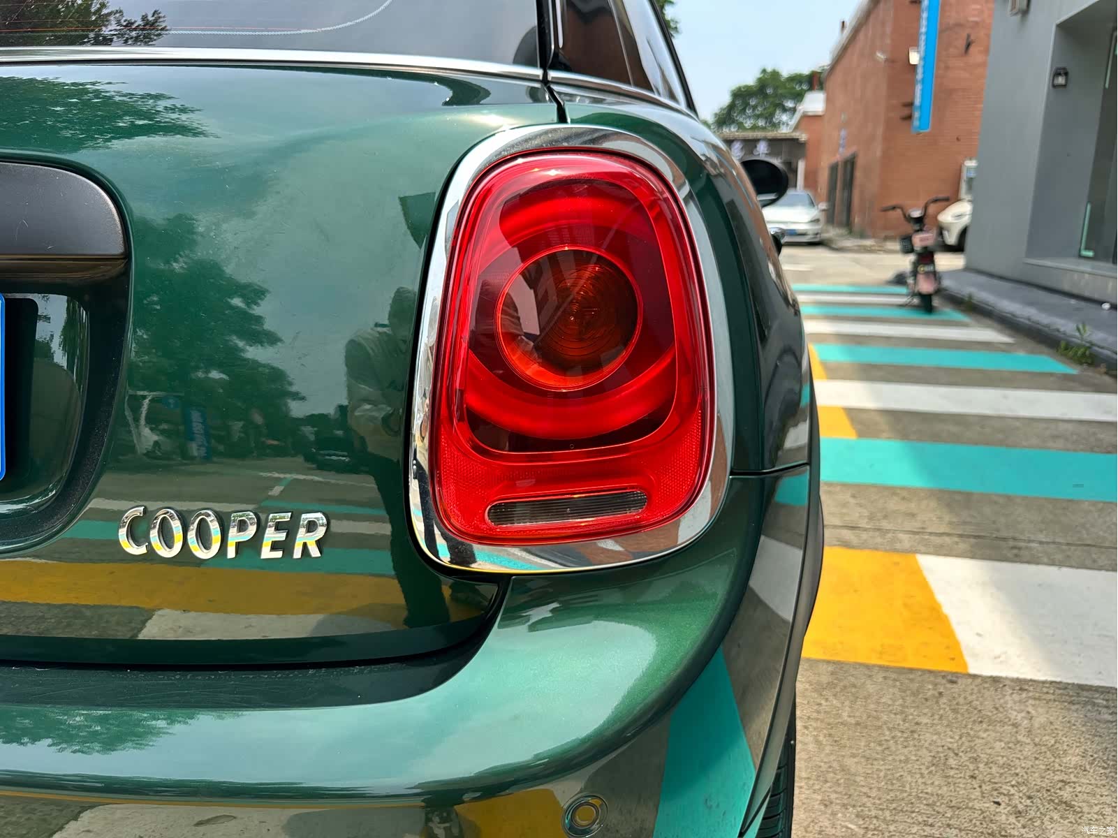 Mini ONE, 2019 13