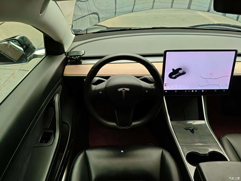 Tesla Model 3, 2020 11