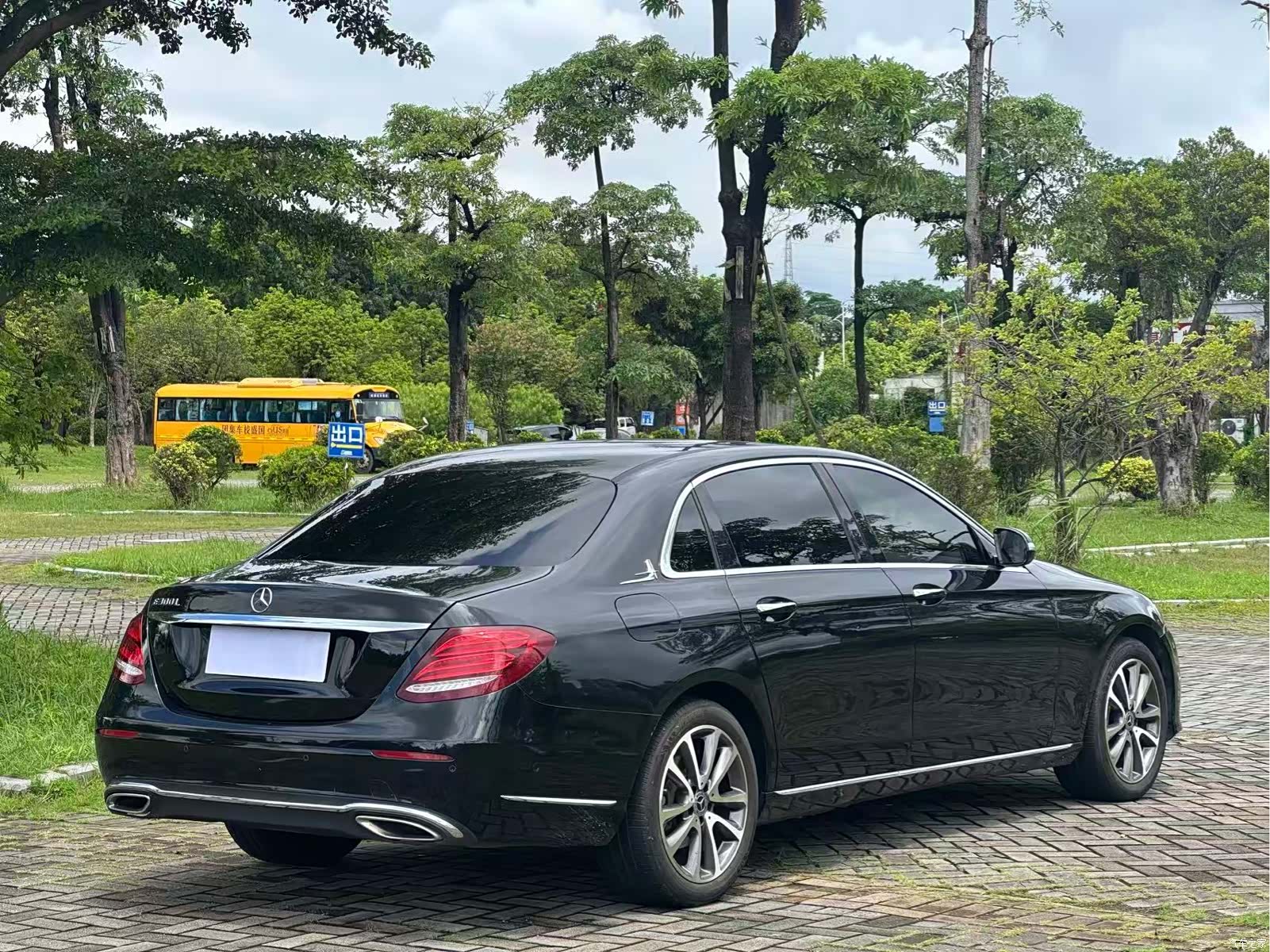 Mercedes-Benz E-Class, 2019 10