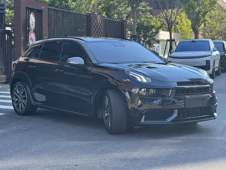 Lynk & Co 02 Hatchback
