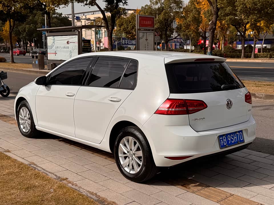 Volkswagen golf