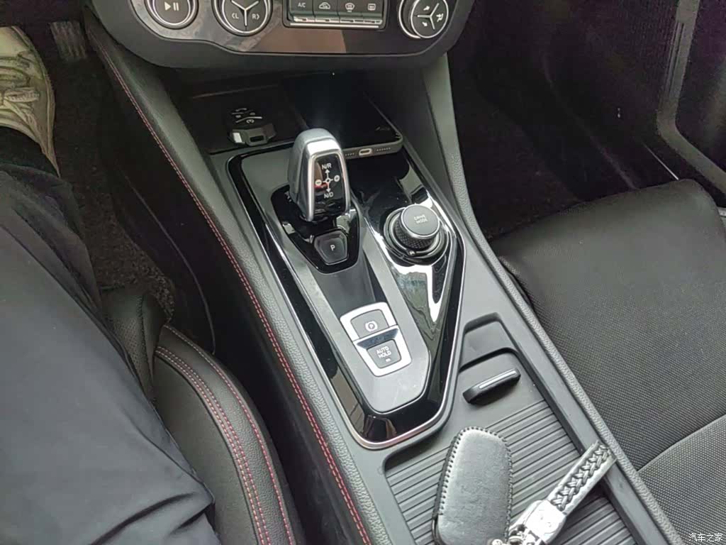 Lynk & Co 01, 2019 14