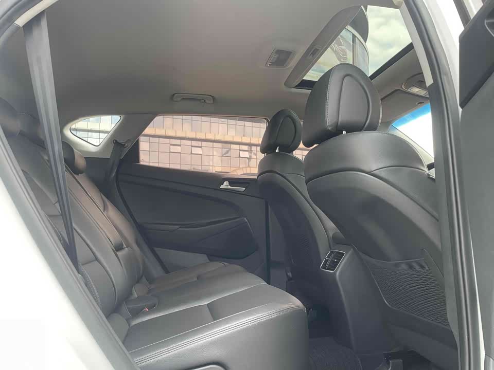 Hyundai Tucson Hyundai Tucson