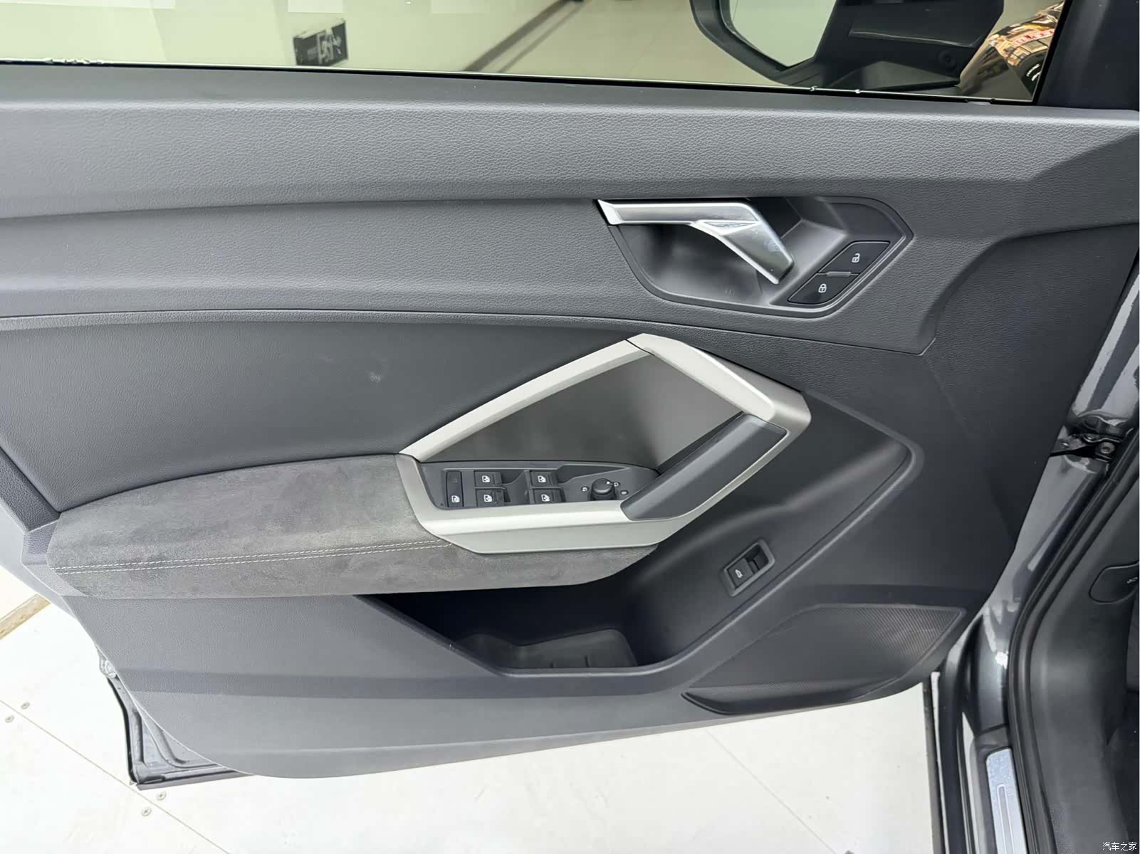 Audi Q3, 2022 11