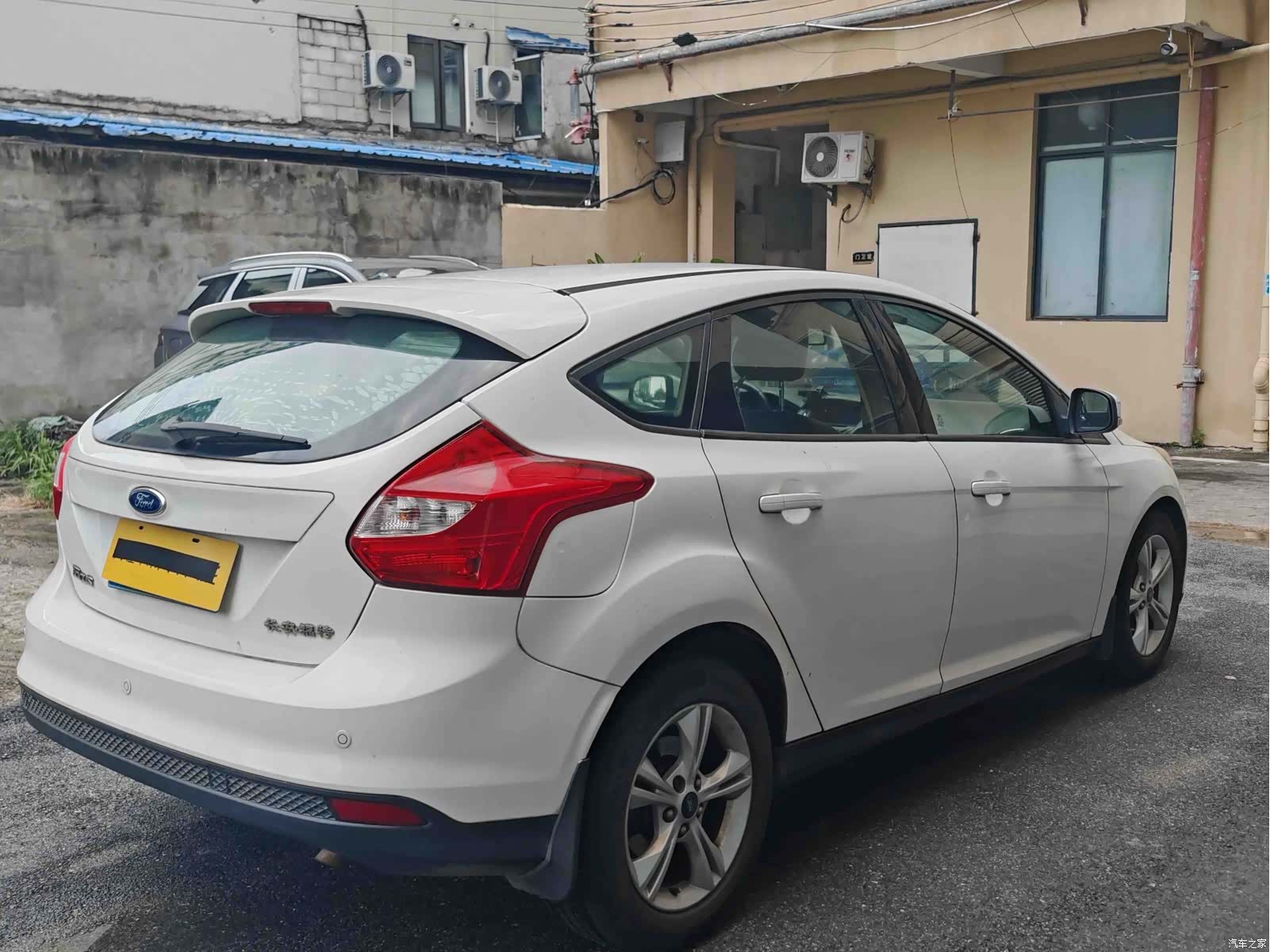 Ford Focus, 2014 8