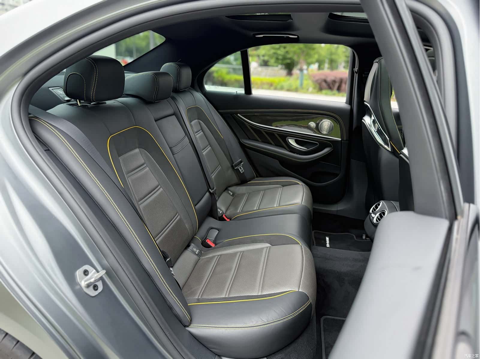 Mercedes-Benz E-Class, 2021 19