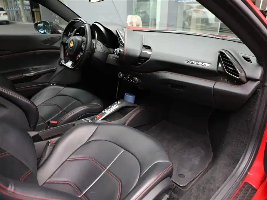 Ferrari 488
