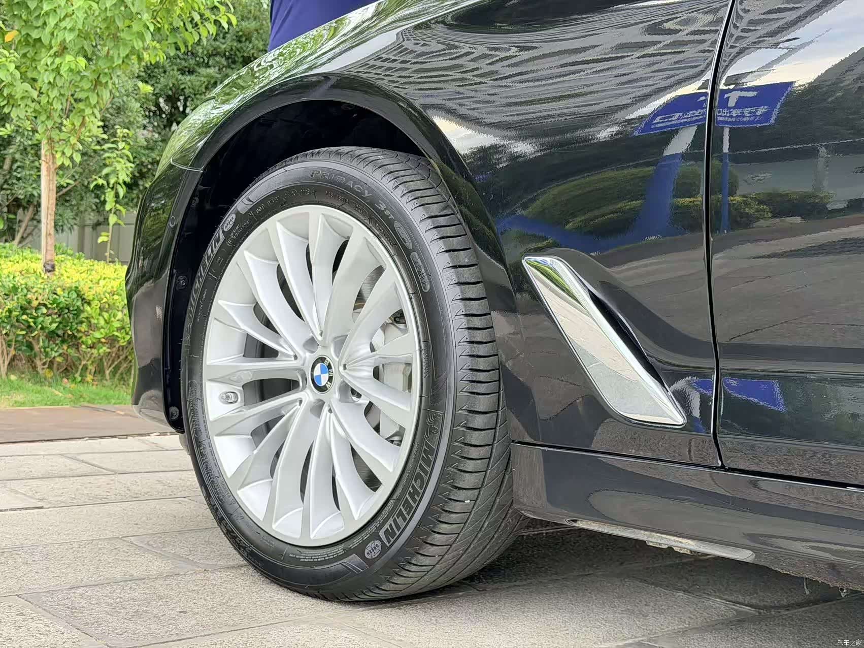 BMW 5 Series, 2019 37