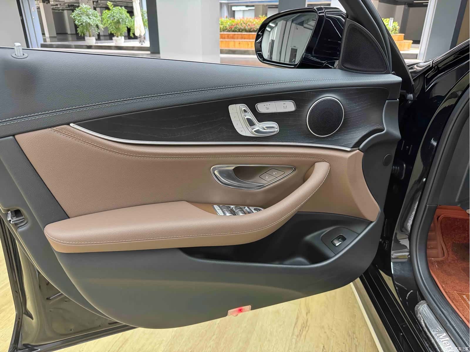 Mercedes-Benz E-Class, 2017 10