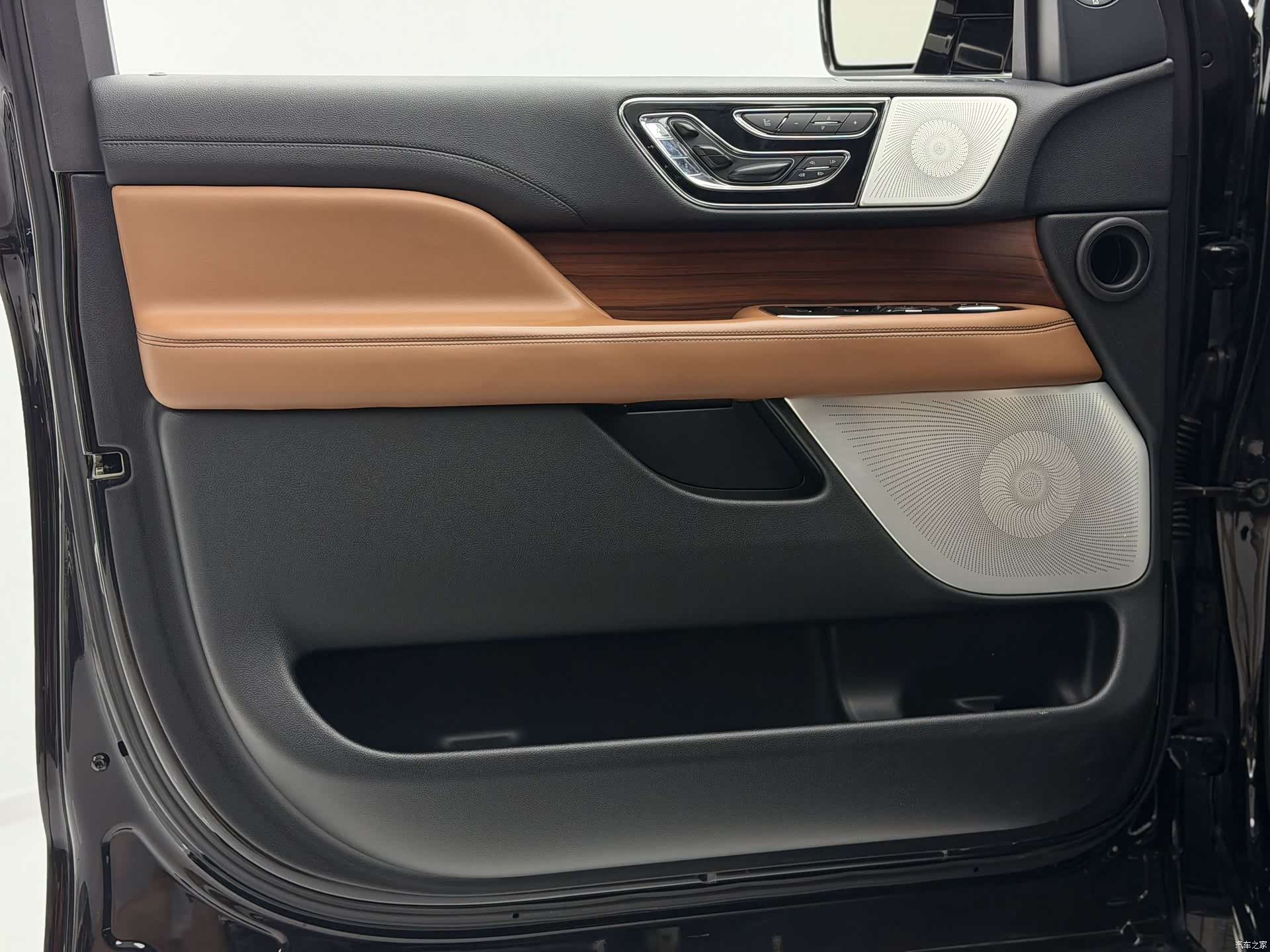 Lincoln Navigator, 2019 9