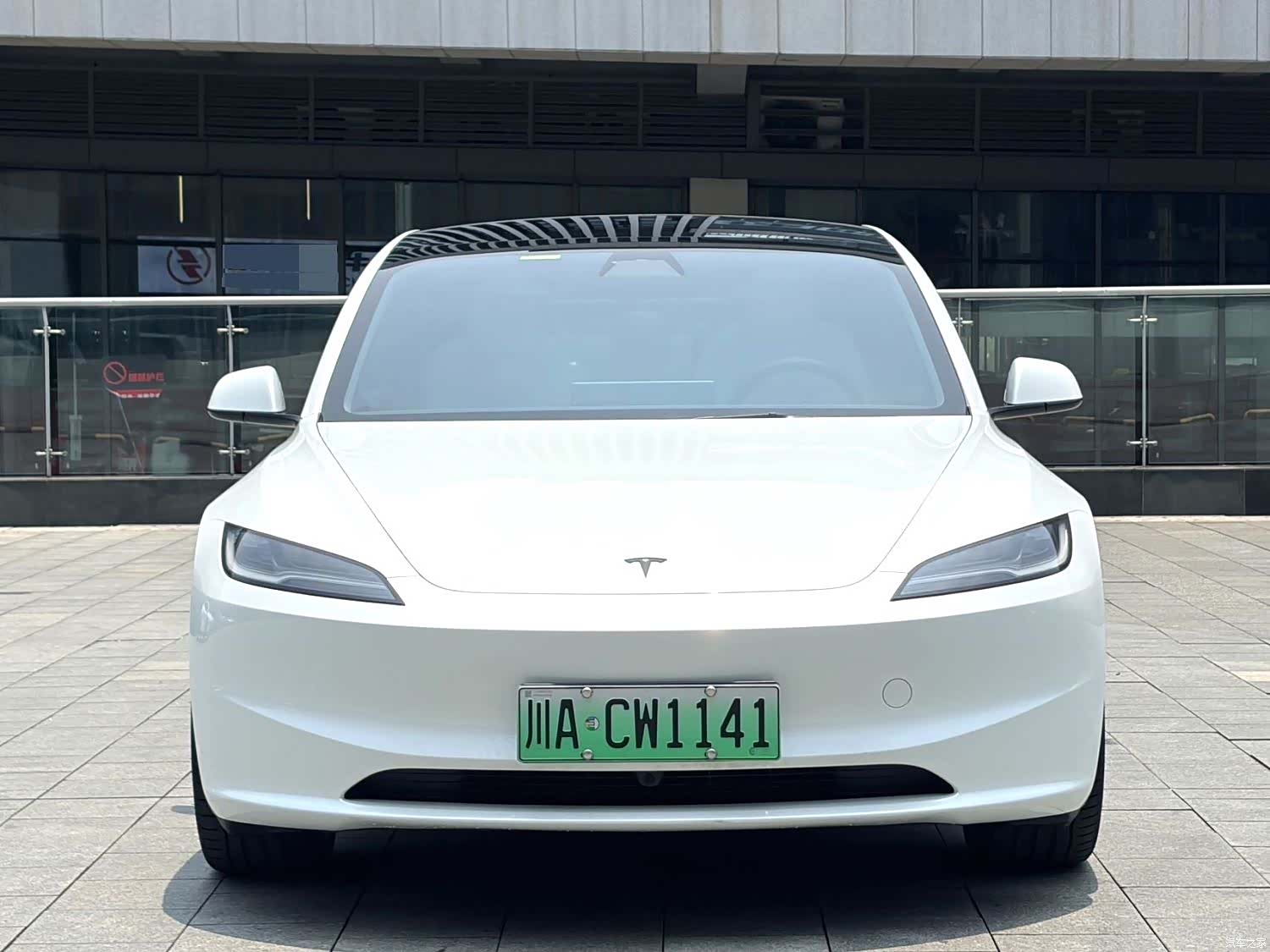 Tesla Model 3, 2025 2