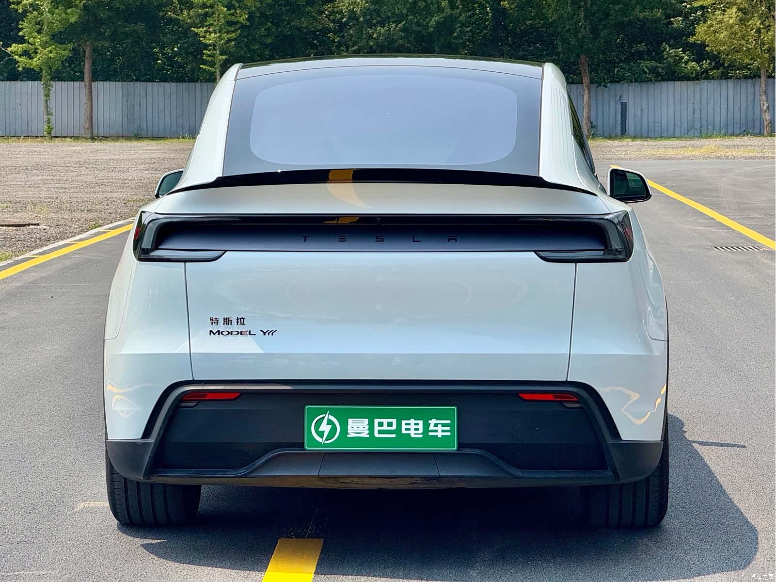 Tesla Model Y, 2025 6