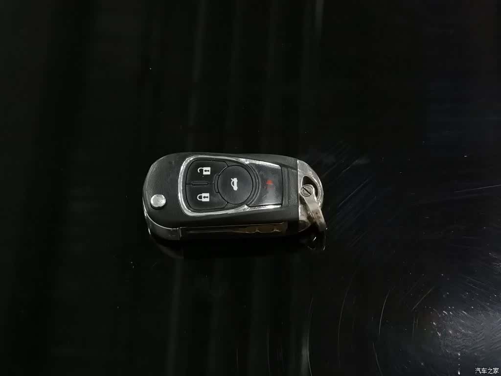 Kia GLS, 2013 19
