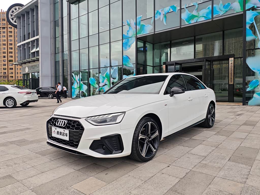 Audi A4L 2024 40 TFSI Luxury