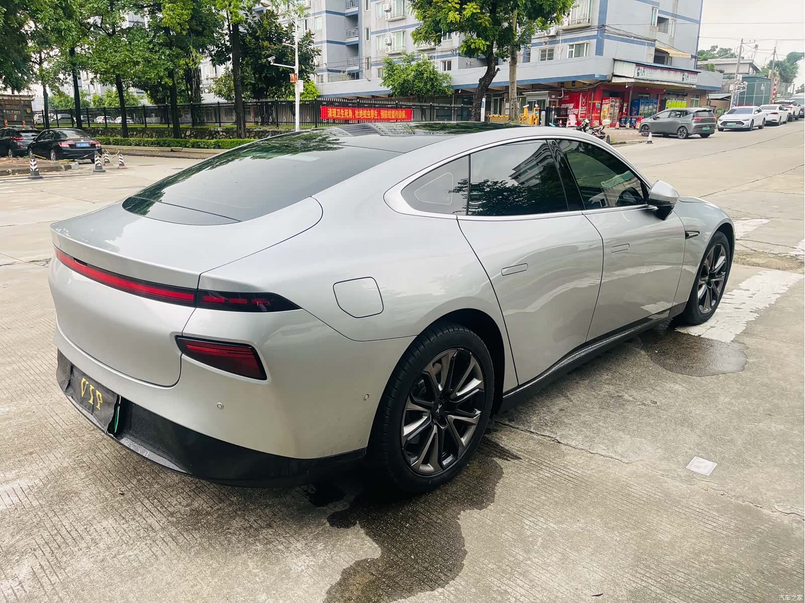 Xpeng P7, 2022 9