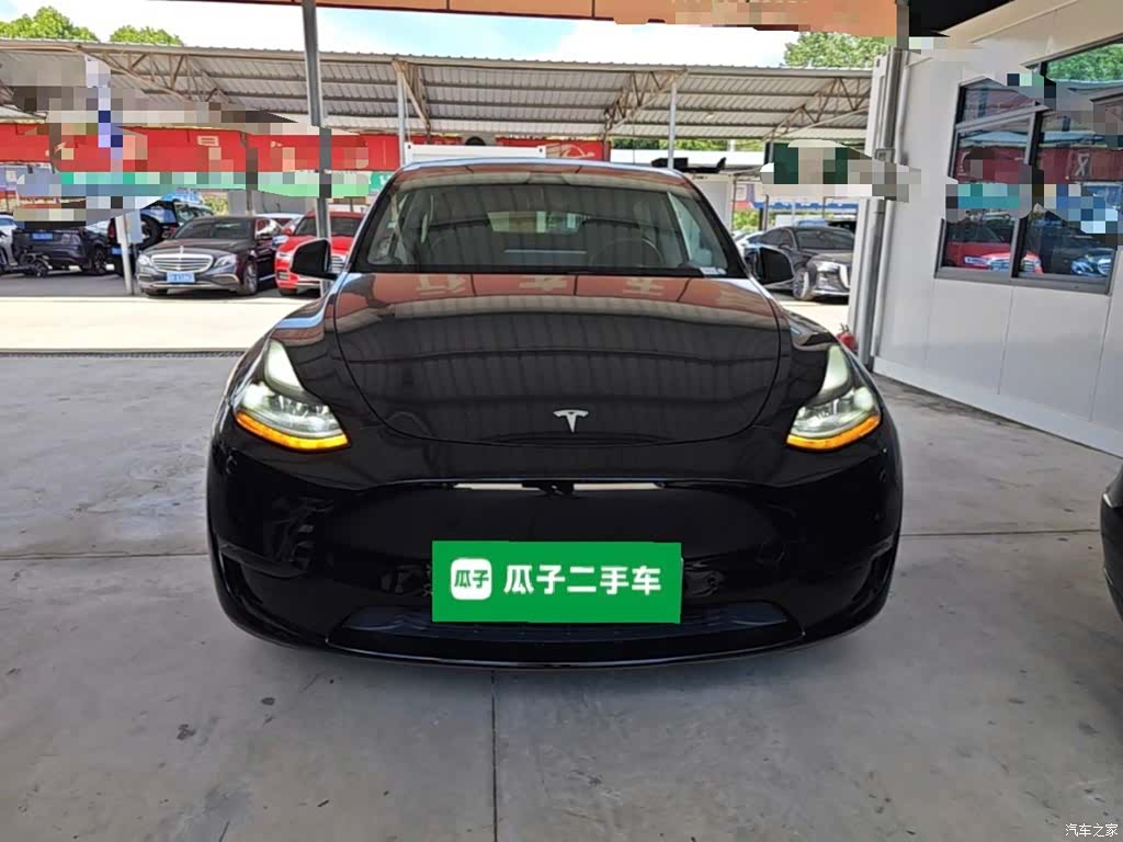 Tesla Model Y, 2021 3