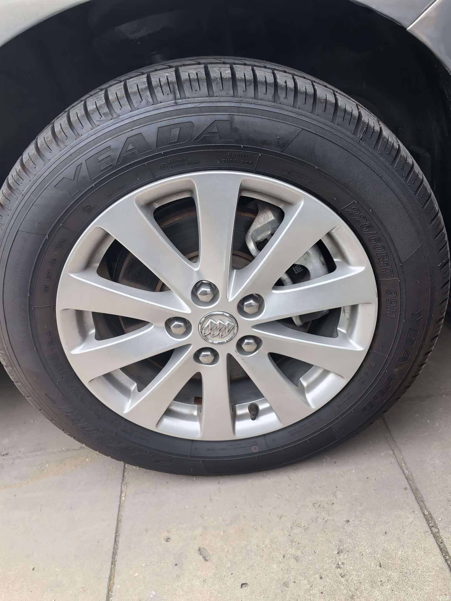Buick GL8, 2019 3