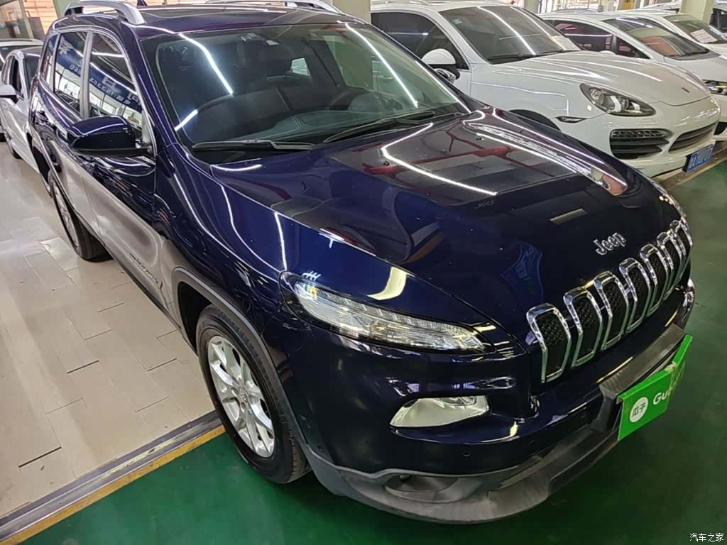 Jeep Cherokee, 2017 4