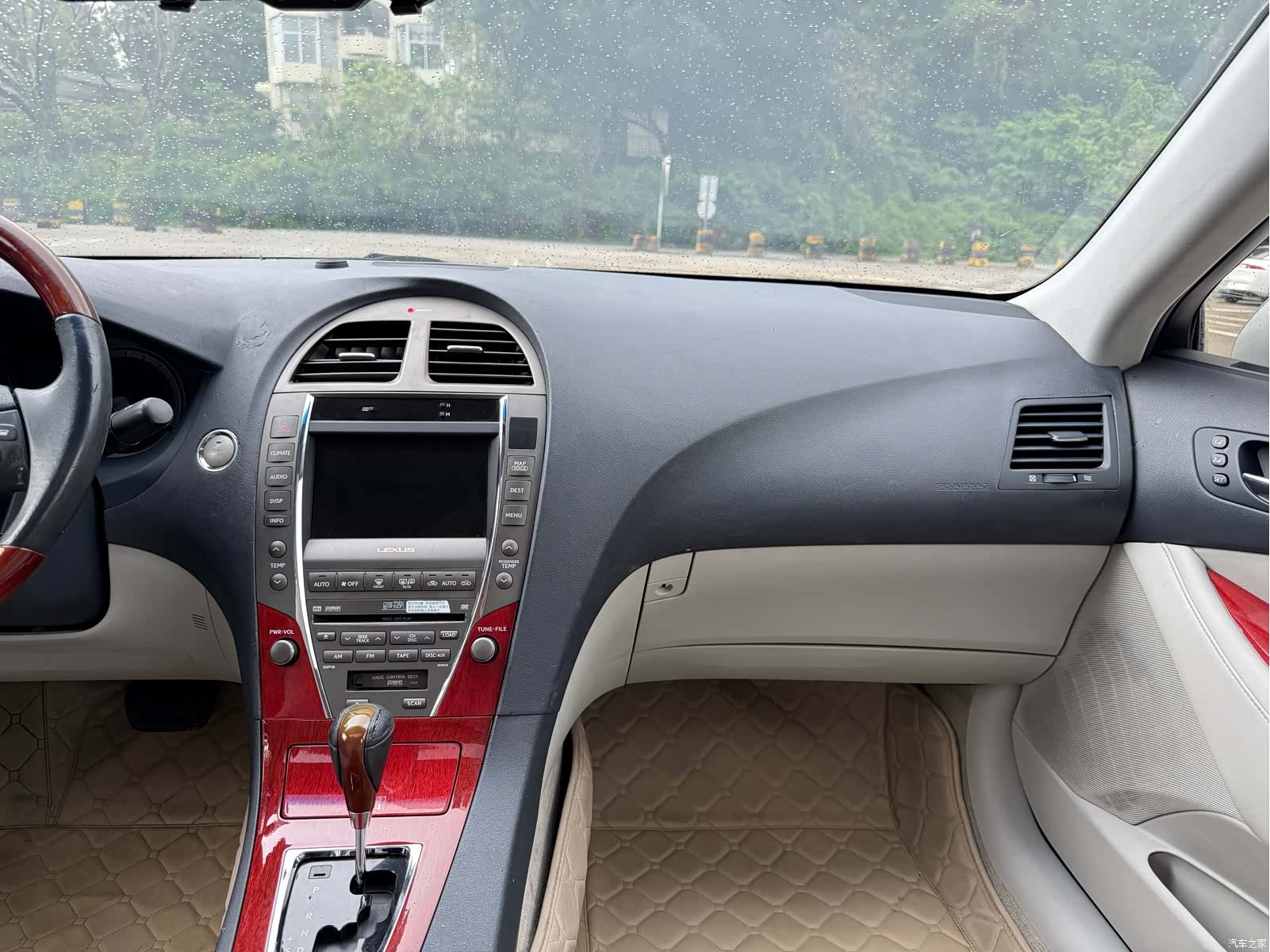 Lexus ES, 2009 7