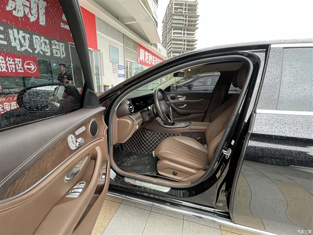 Mercedes-Benz E-Class, 2023 6