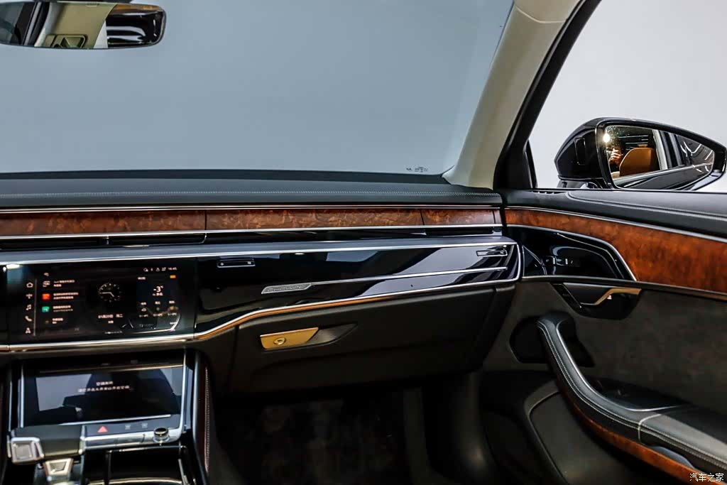 Audi A8L, 2022 23
