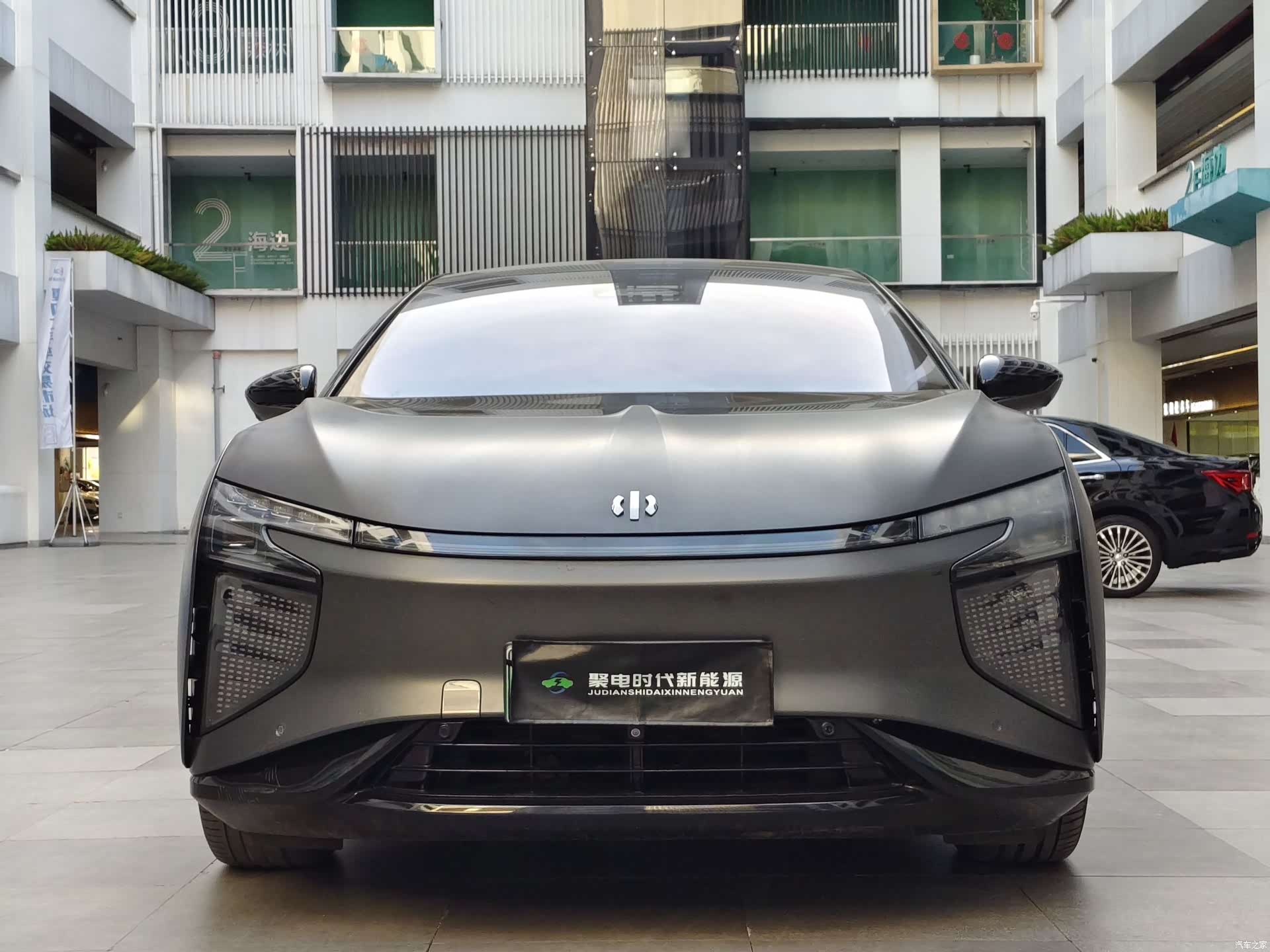 HiPhi X, 2021 2