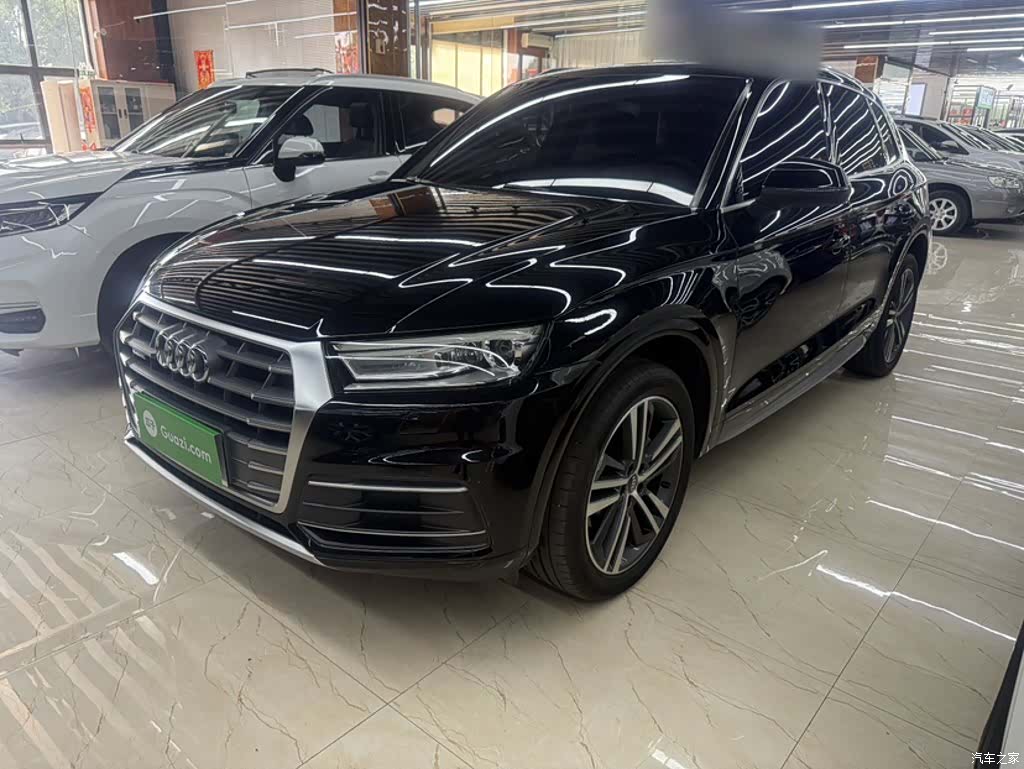 Audi Q5L, 2020 1