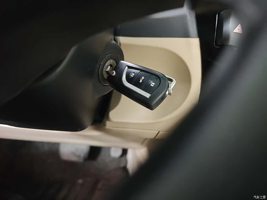 Toyota Corolla, 2015 9