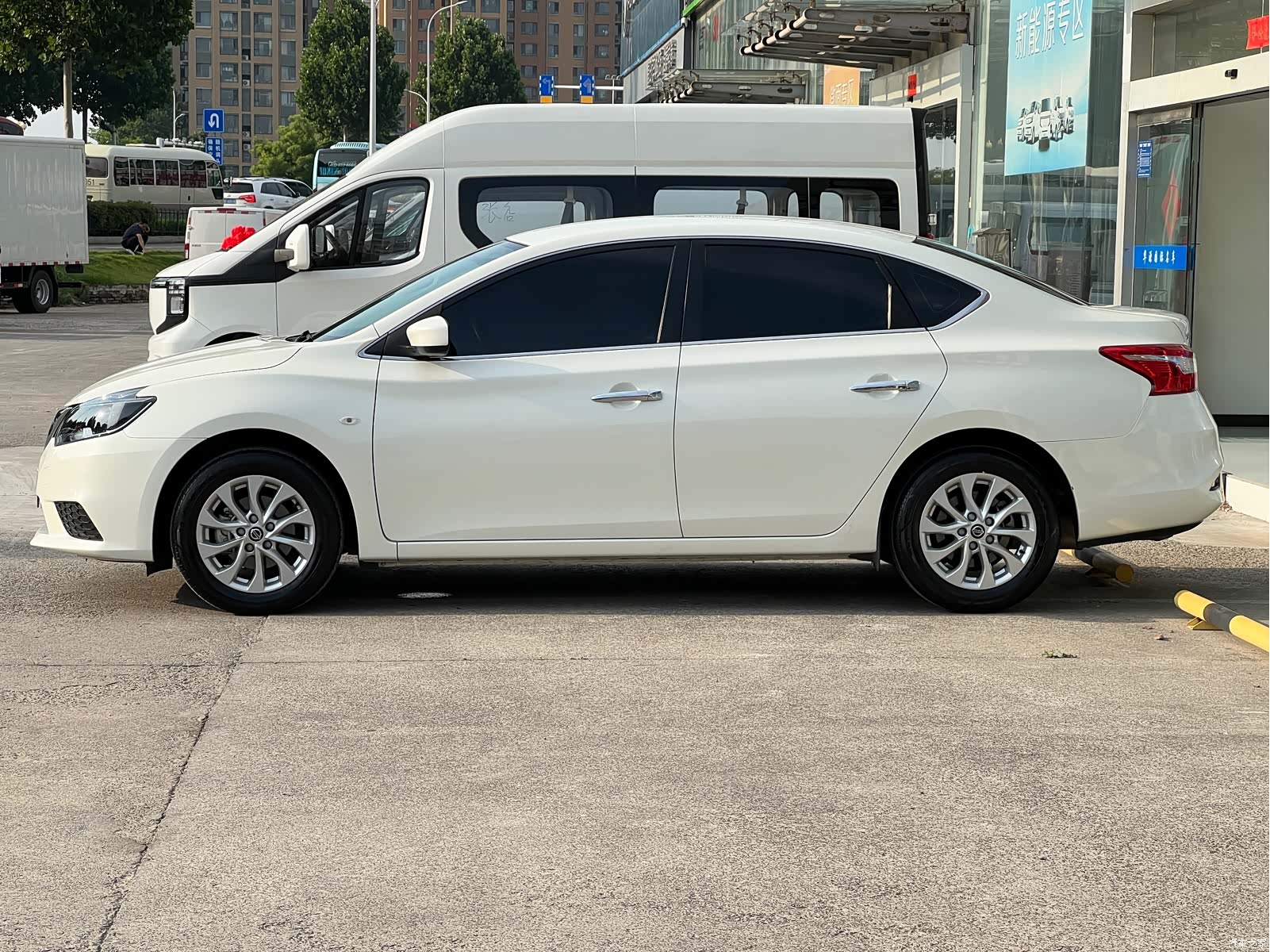 Nissan Sylphy, 2024 4