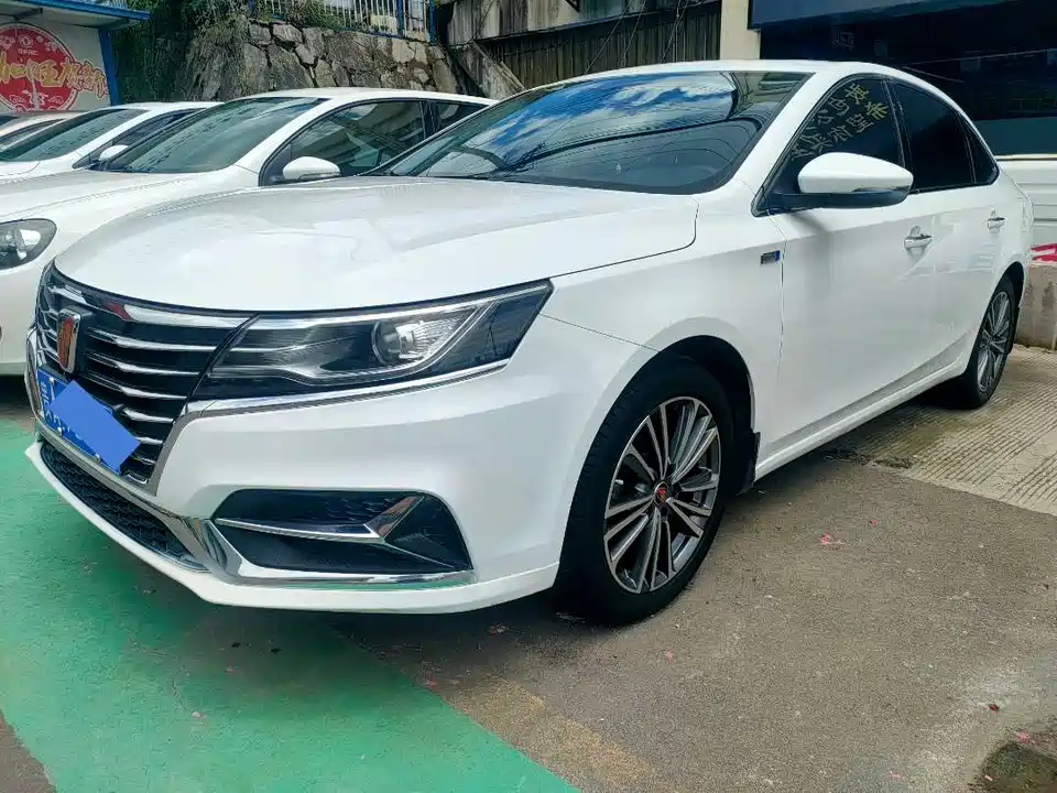 Roewe i6
