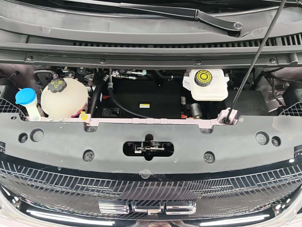 BYD Dolphin, 2023 20