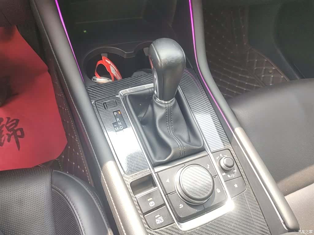 Mazda Mazda3, 2020 14