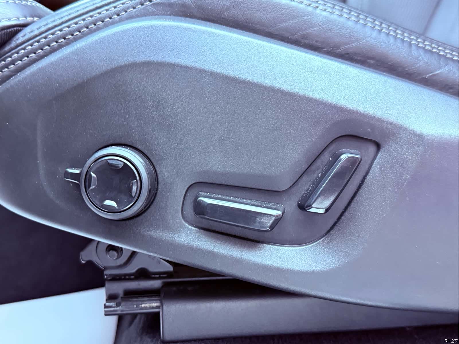 Volvo XC90, 2017 28
