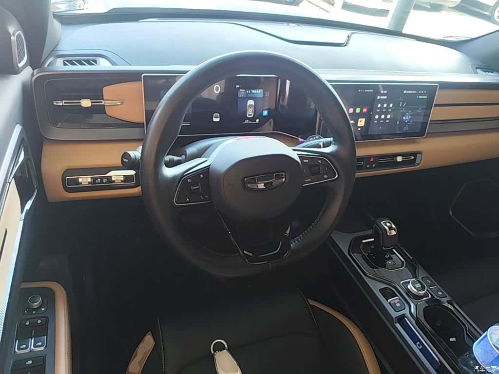 Geely Icon, 2022 11