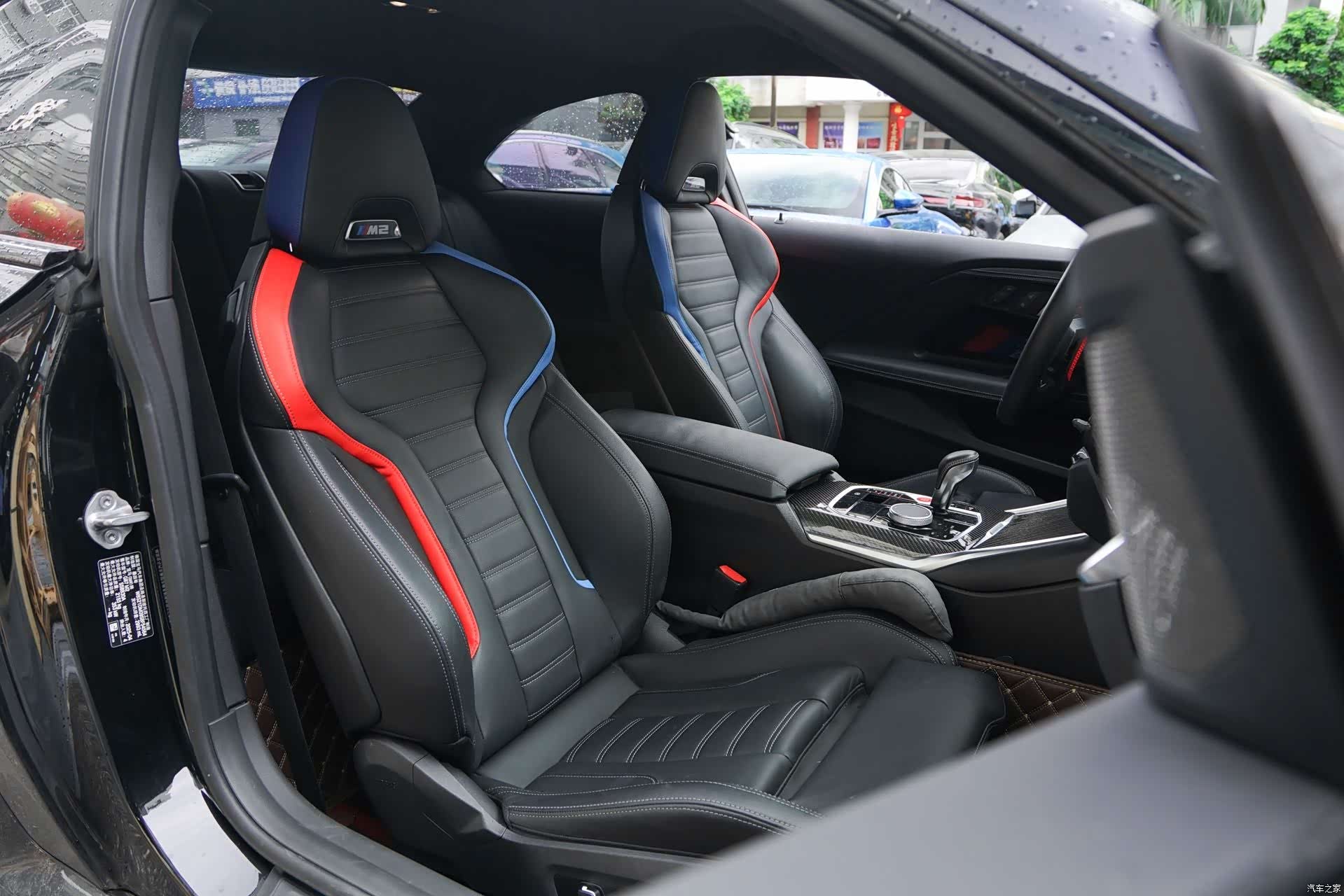 BMW M2, 2025 все фото