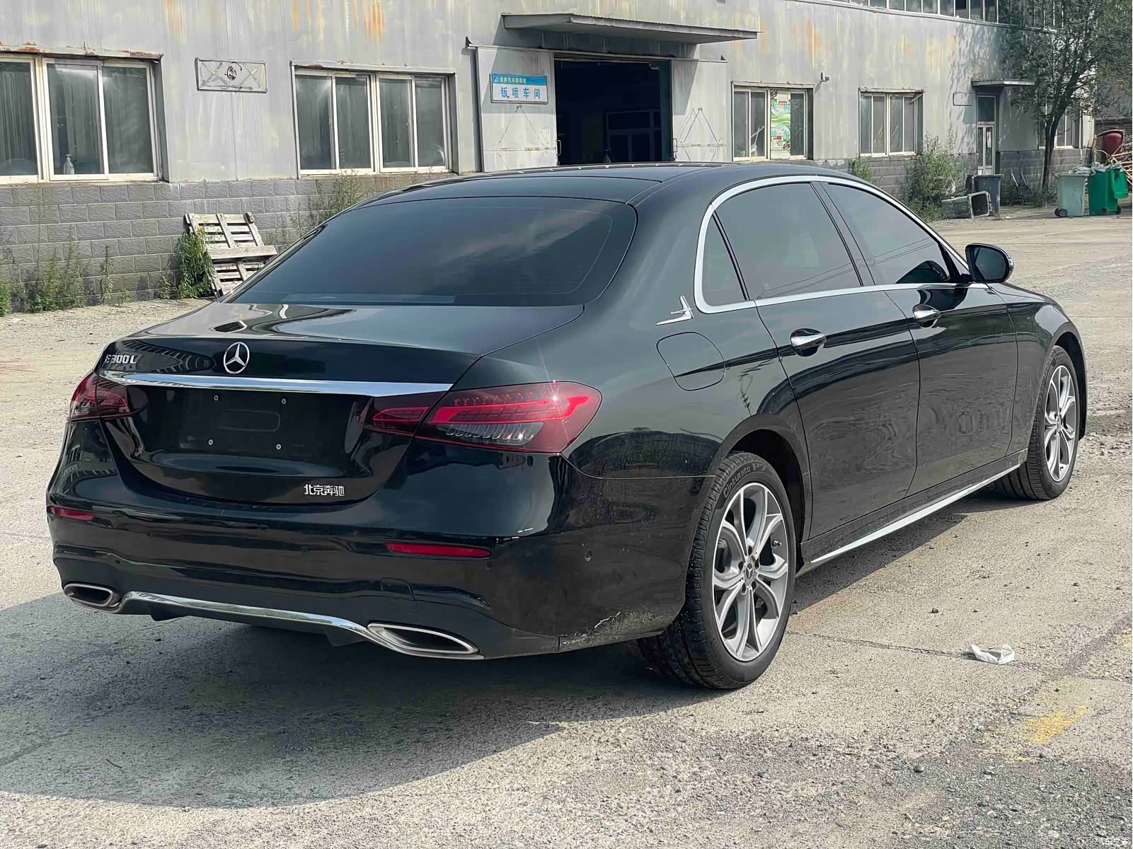 Mercedes-Benz E-Class, 2023 3