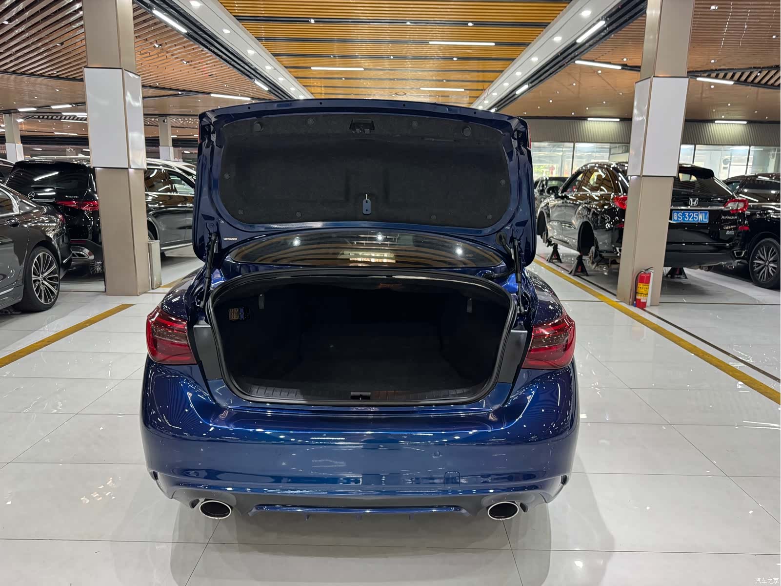 Infiniti Q50L, 2018 33