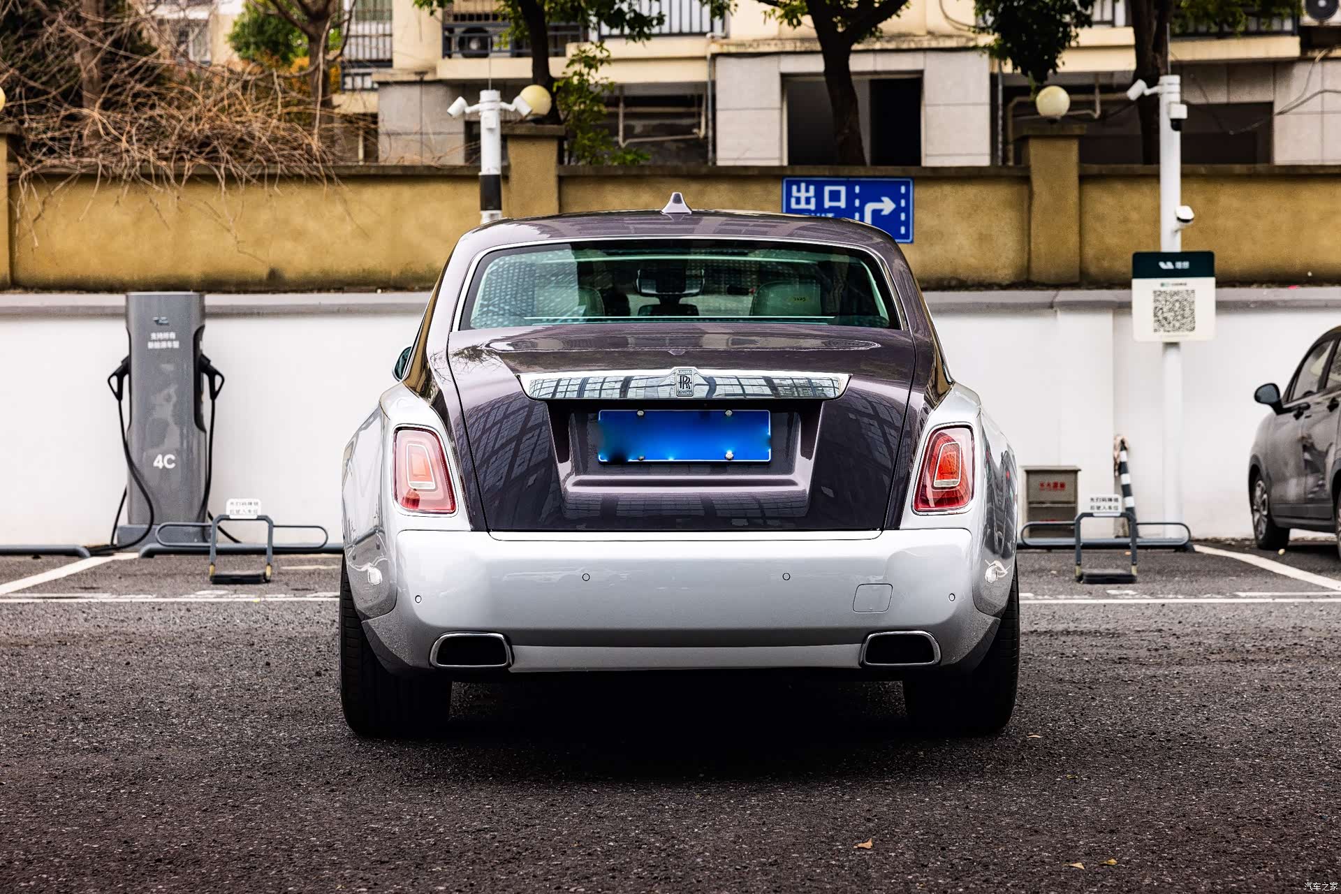Rolls-Royce Phantom, 2018 22