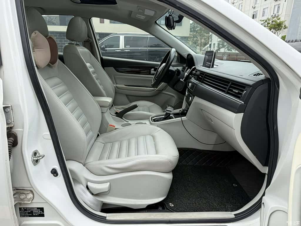 DongFeng S50, 2017 все фото