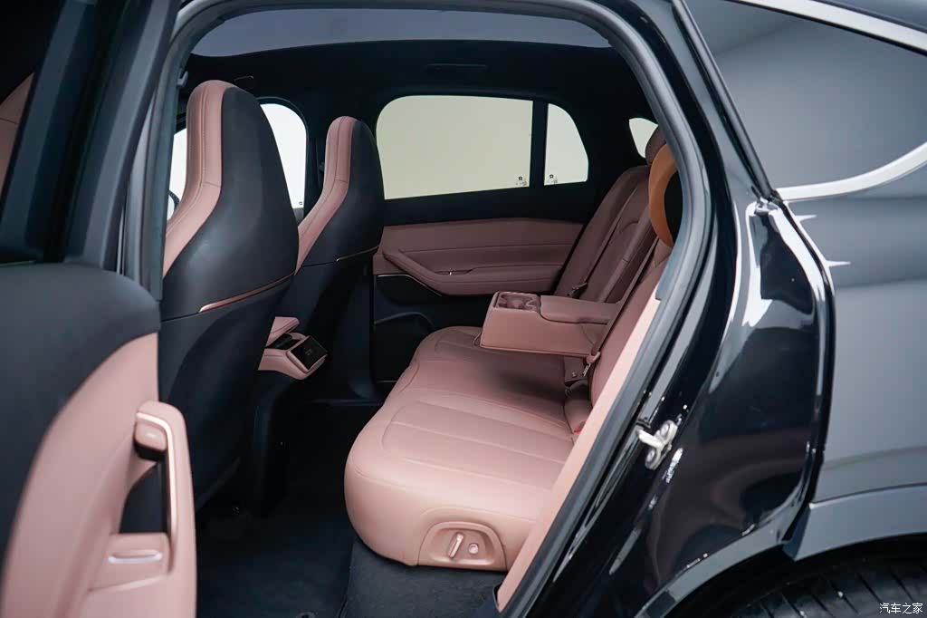 NIO EC6, 2024 4