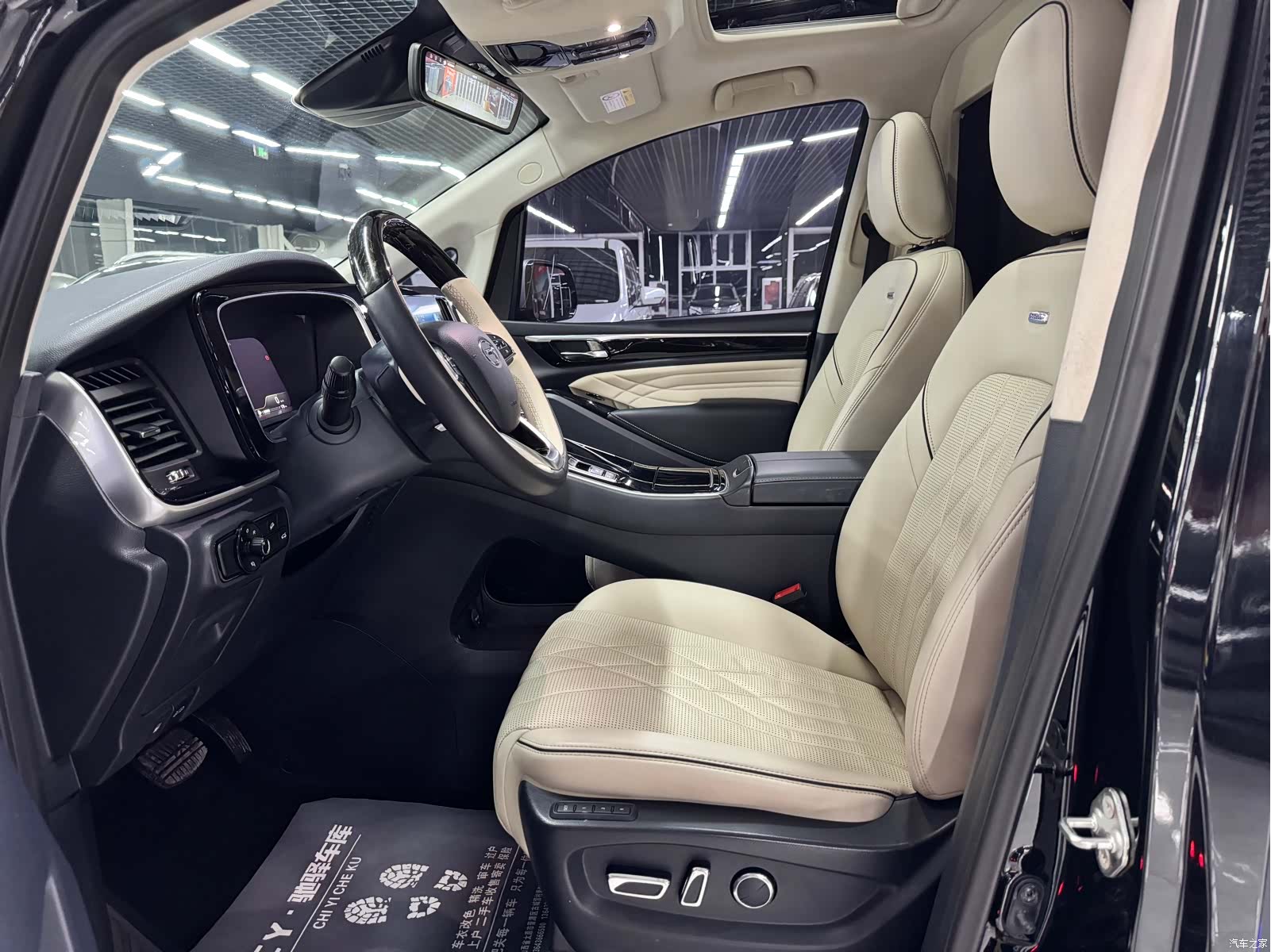 Trumpchi M8, 2022 10