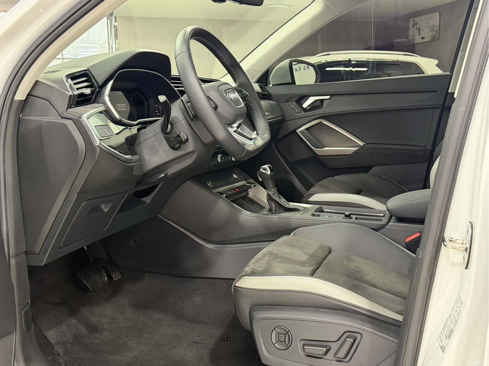 Audi Q3, 2022 7