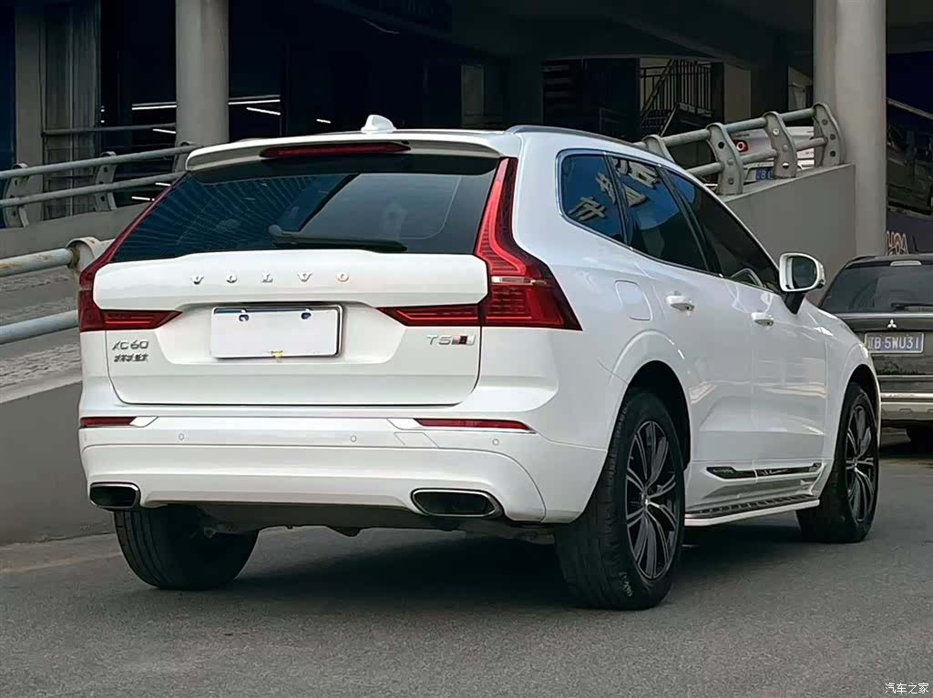 Volvo XC60, 2019 все фото
